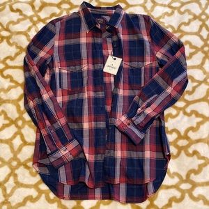 UNTUCkit plaid long sleeve shirt